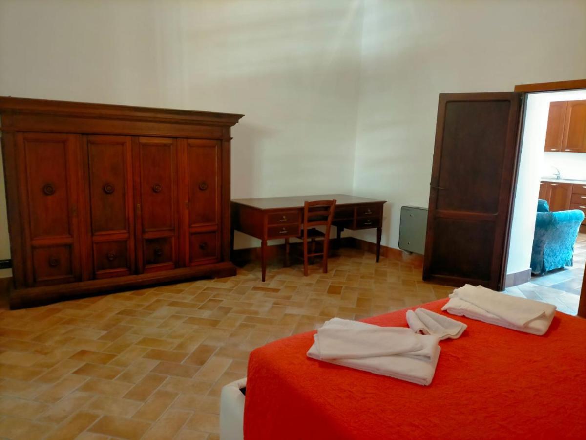 Antico Borgo La Commenda Aparthotel Montefiascone Luaran gambar