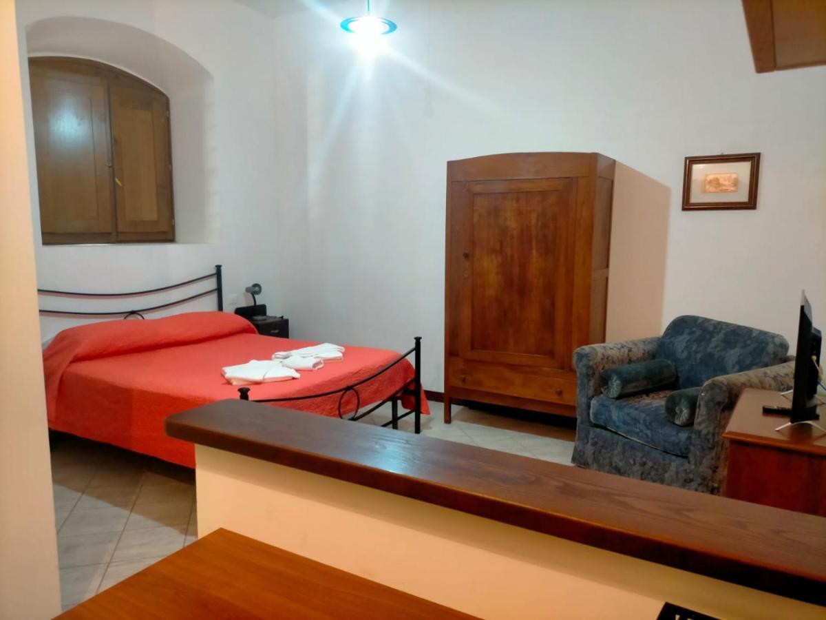 Antico Borgo La Commenda Aparthotel Montefiascone Luaran gambar