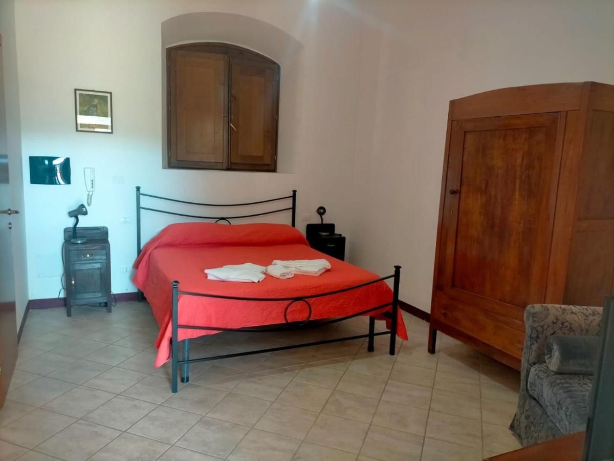 Antico Borgo La Commenda Aparthotel Montefiascone Luaran gambar