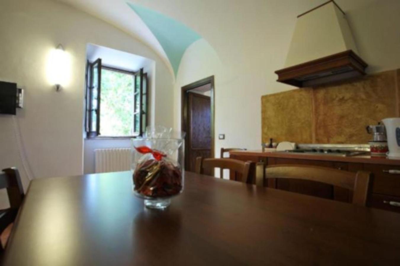 Antico Borgo La Commenda Aparthotel Montefiascone Luaran gambar