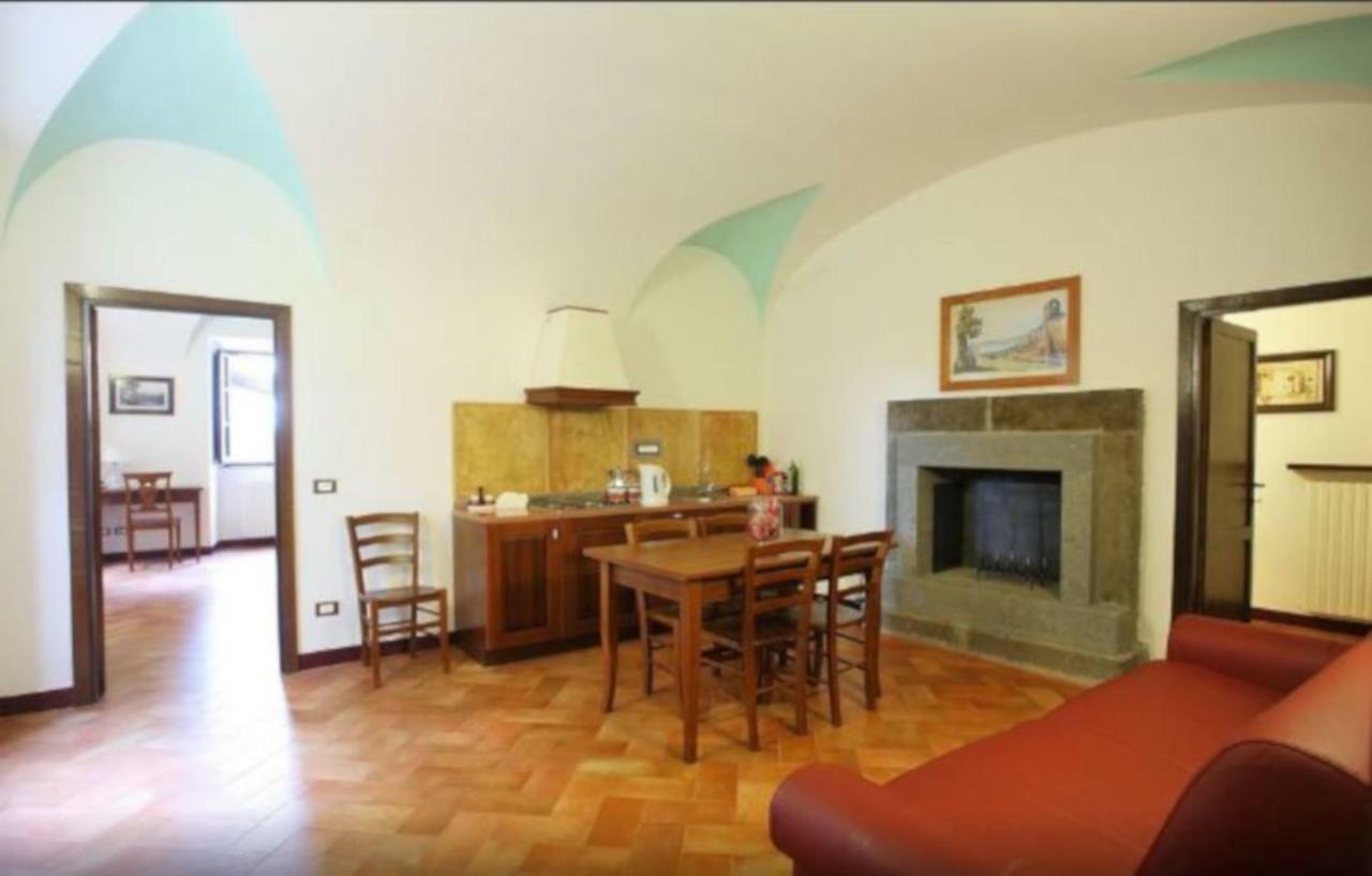 Antico Borgo La Commenda Aparthotel Montefiascone Luaran gambar