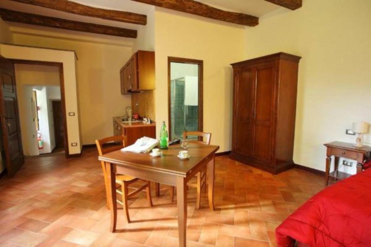 Antico Borgo La Commenda Aparthotel Montefiascone Luaran gambar