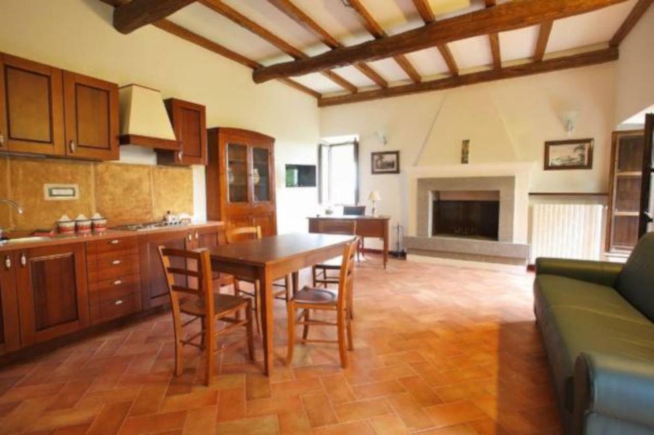 Antico Borgo La Commenda Aparthotel Montefiascone Luaran gambar