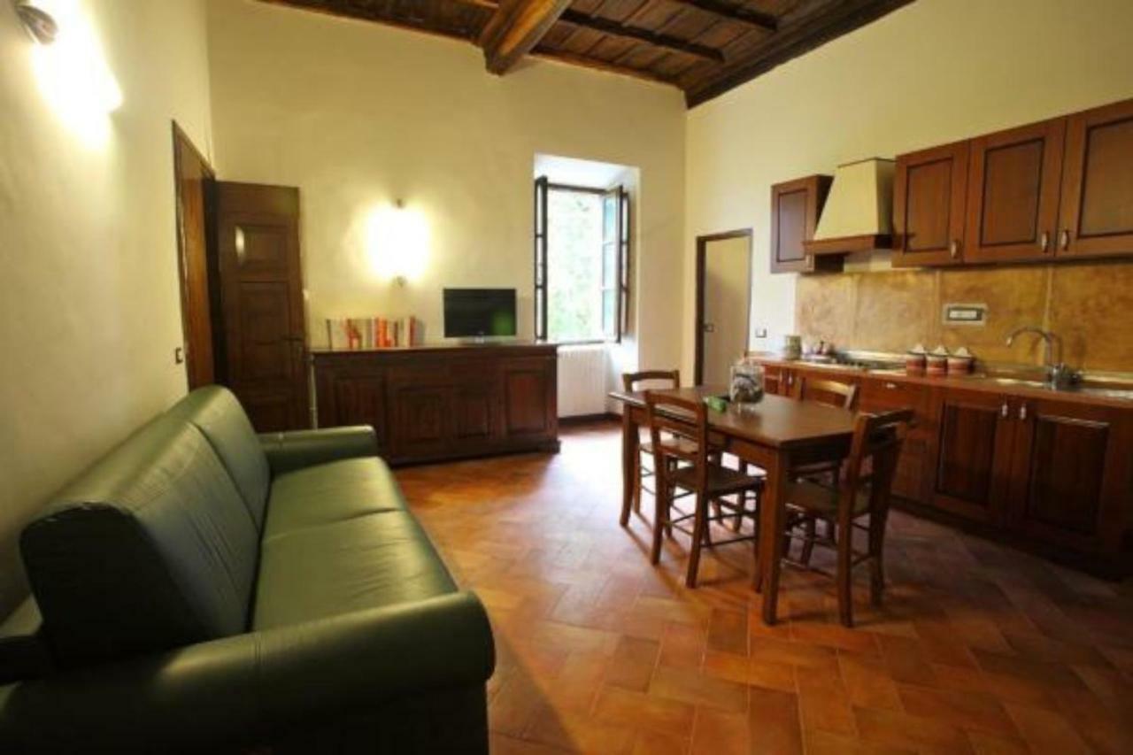 Antico Borgo La Commenda Aparthotel Montefiascone Luaran gambar